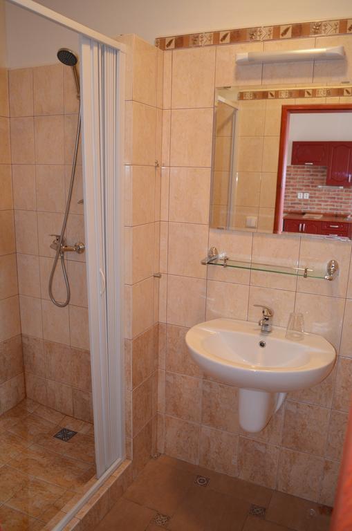 Famozclub Hotel Bakov nad Jizerou Room photo