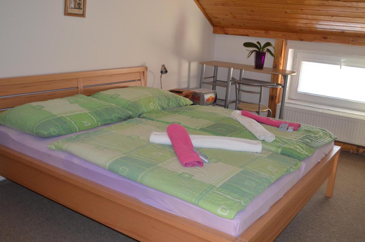 Famozclub Hotel Bakov nad Jizerou Room photo